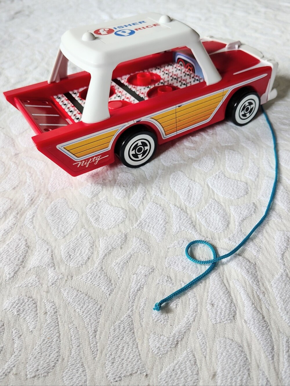 Fisher Price Vintage Nifty Station Wagon Set 4 Piece Set - Picture 4 of 12